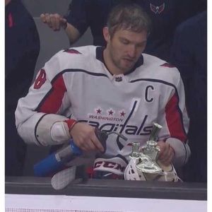 Meet your Posher, Cameron